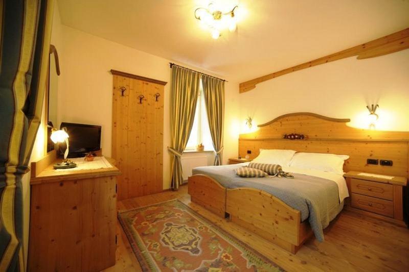 Locanda Alpina Brez Ngoại thất bức ảnh